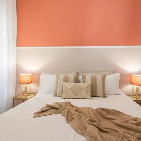 4 Family Nettuno 3 Apartment